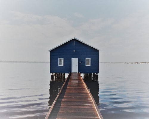 Perth Swan River stay concept